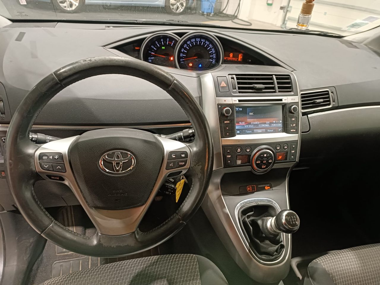 TOYOTA VERSO en Minoautos