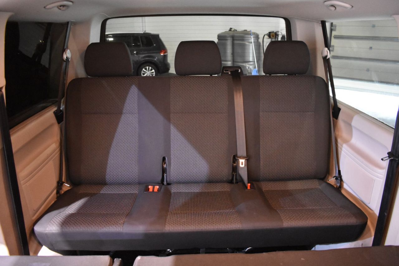 VW CARAVELLE en Minoautos