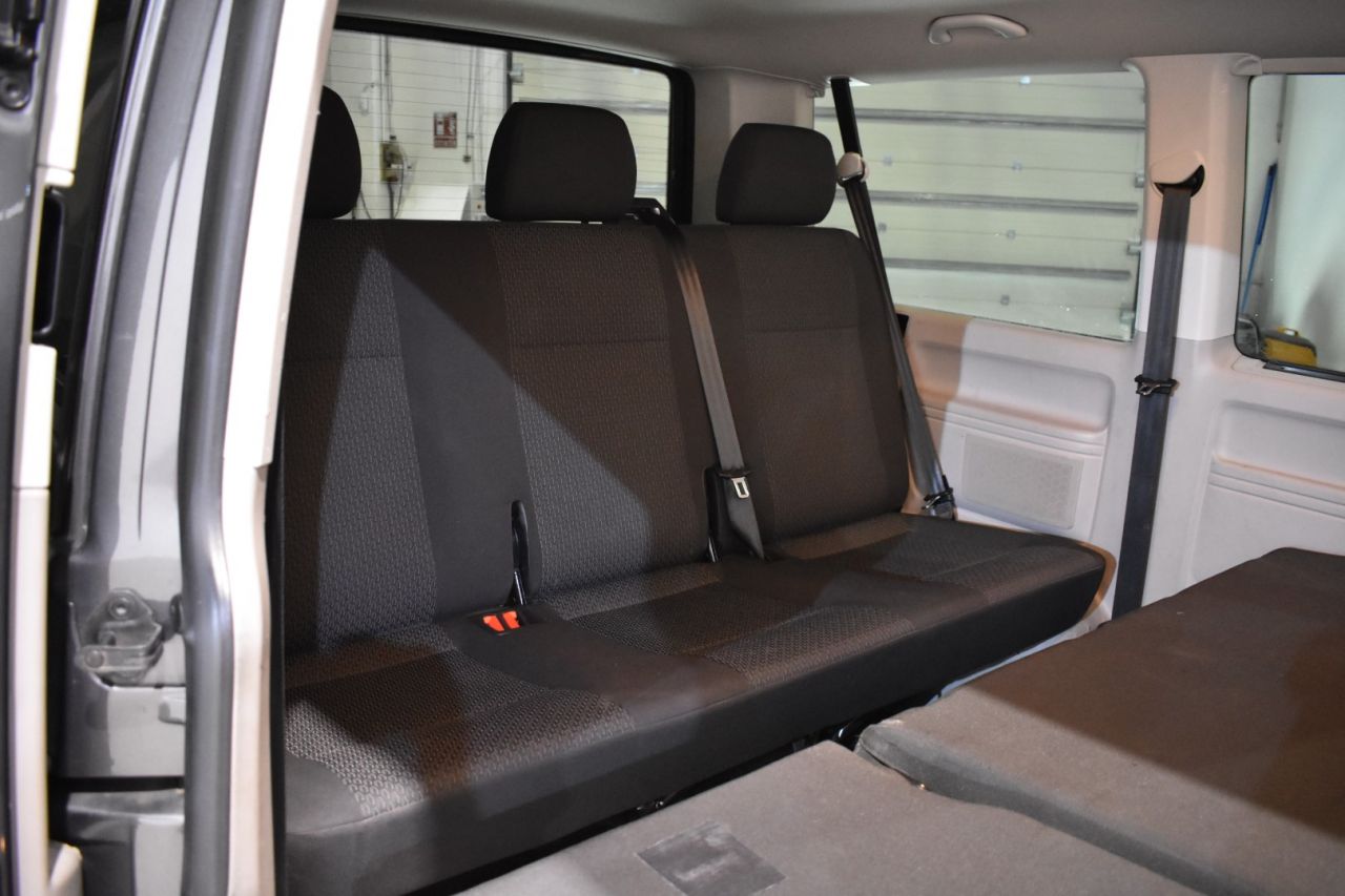 VW CARAVELLE en Minoautos