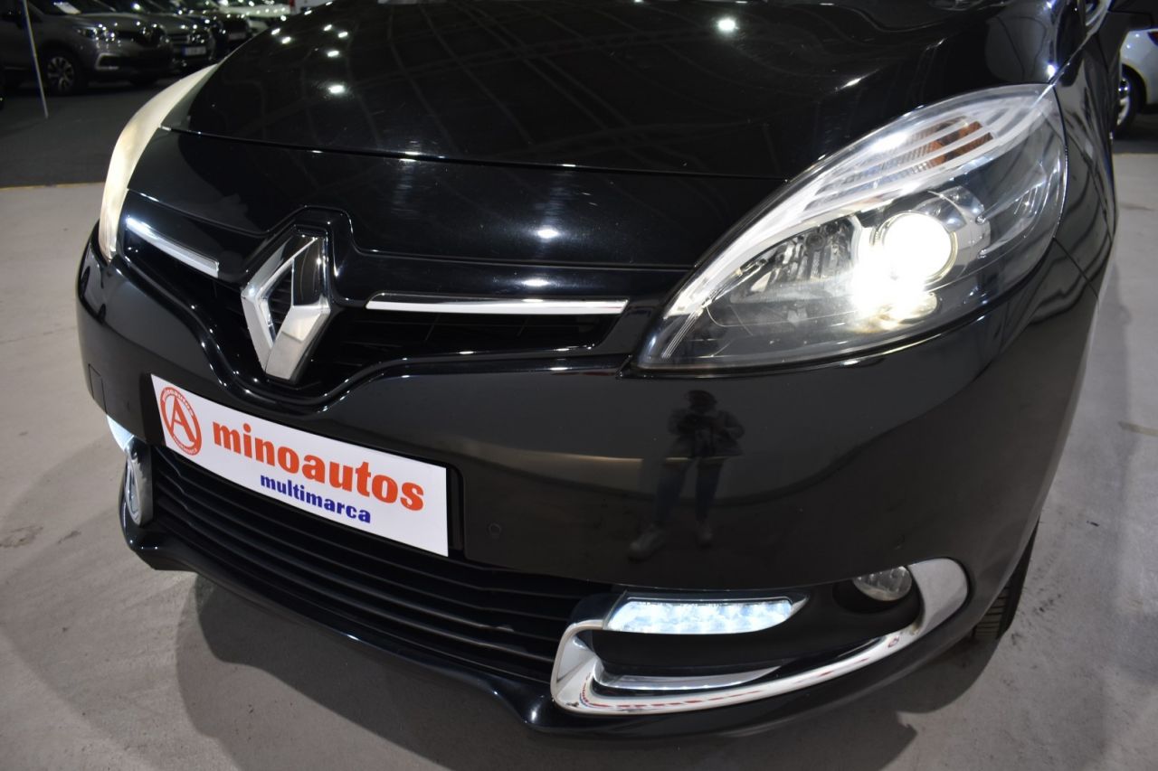 RENAULT GRAND SCENIC en Minoautos