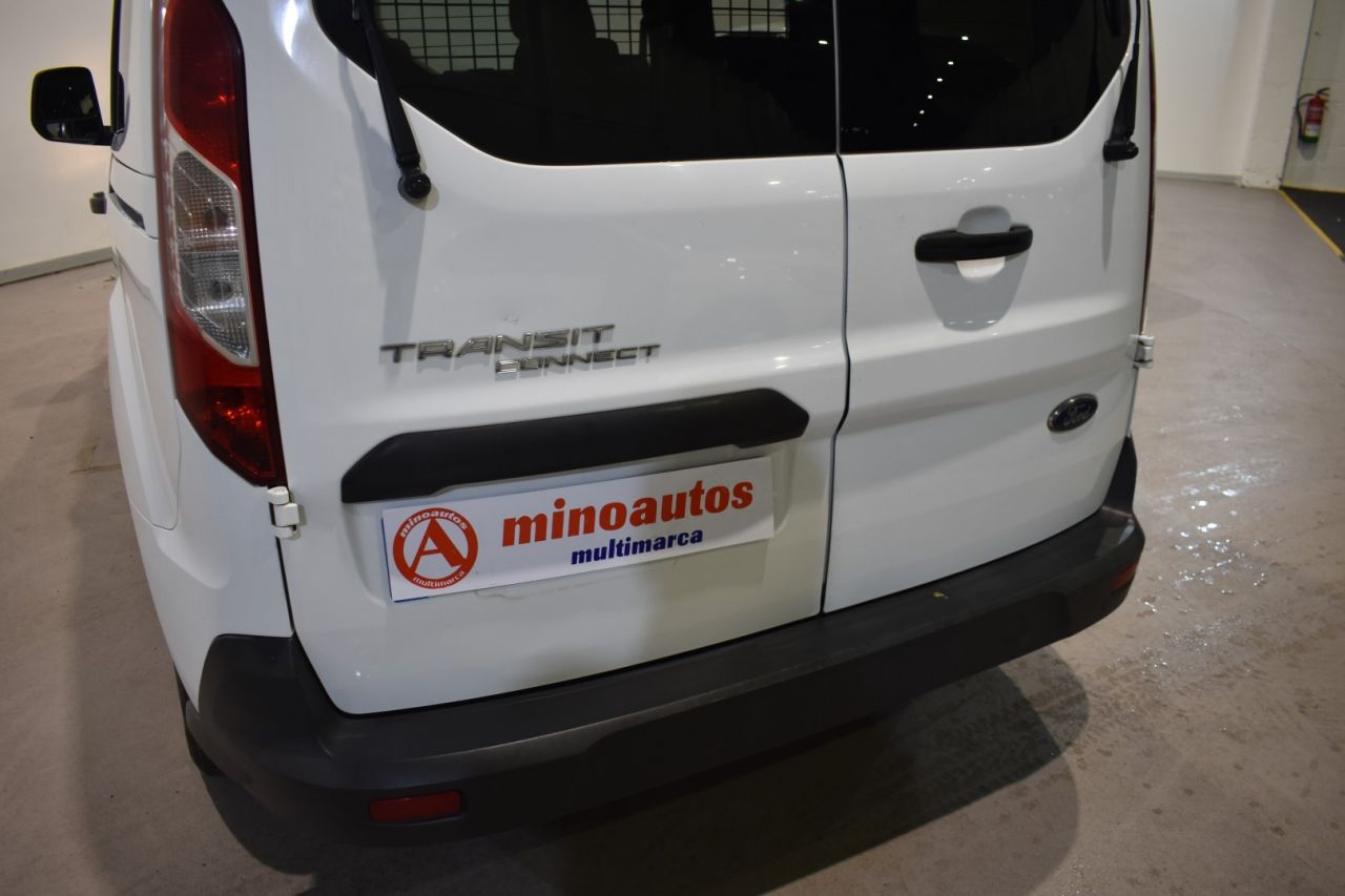 FORD TRANSIT CONNET en Minoautos