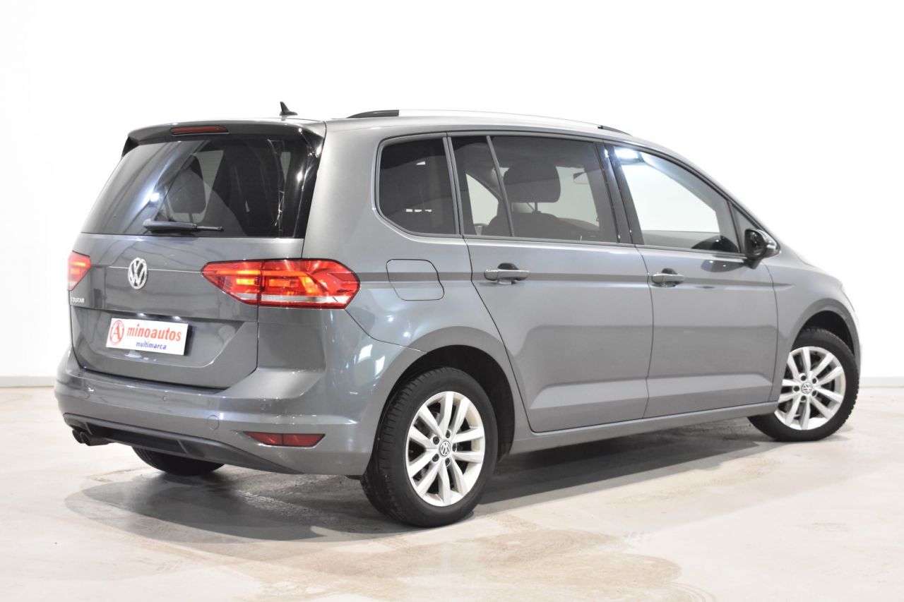 VW TOURAN en Minoautos