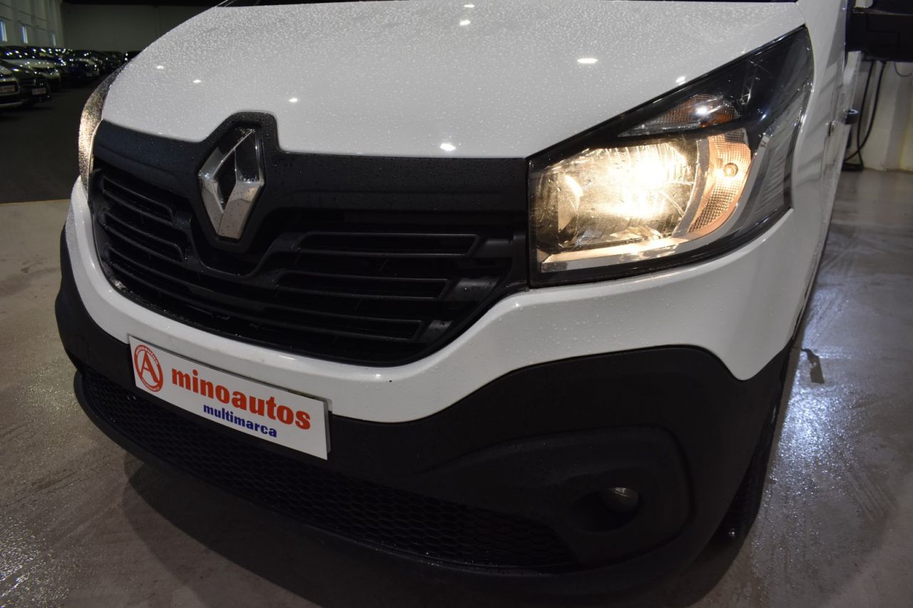 RENAULT TRAFIC en Minoautos