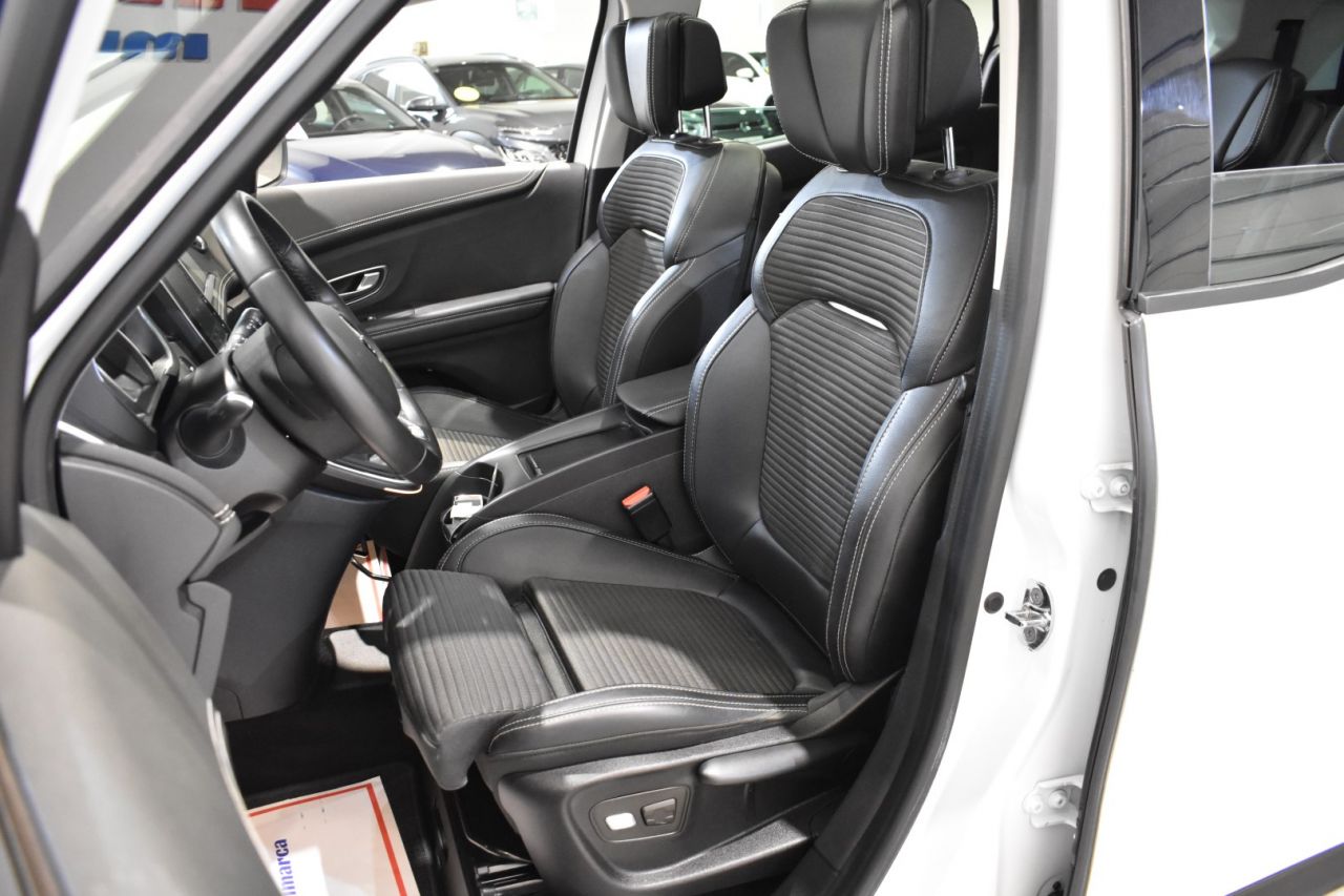 RENAULT GRAND SCENIC en Minoautos