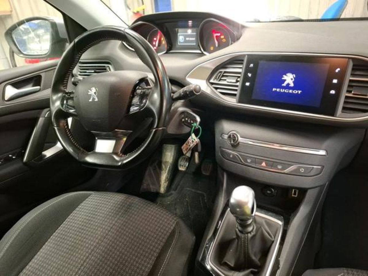 PEUGEOT 308 SW en Minoautos