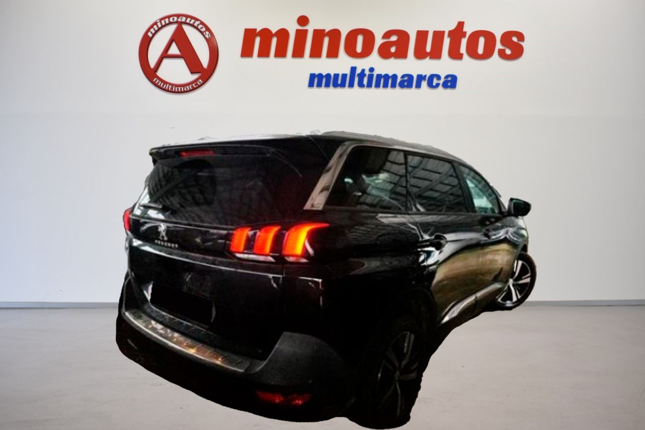 PEUGEOT 5008 en Minoautos