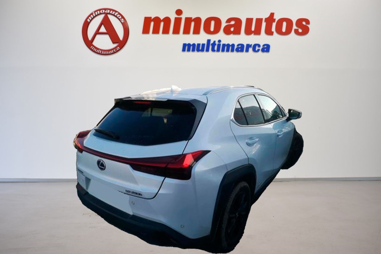 LEXUS UX en Minoautos