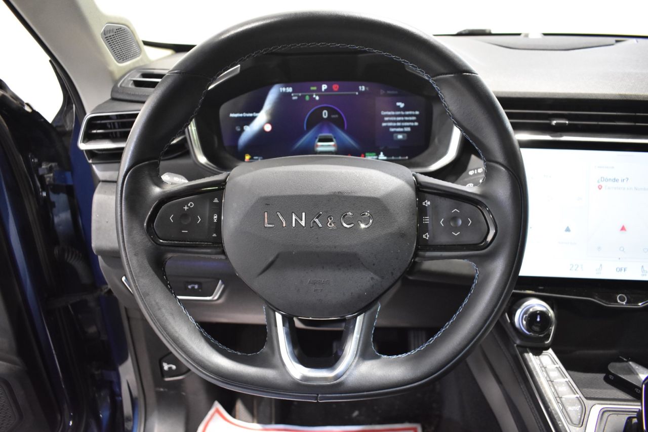 LYNK & CO 01 en Minoautos