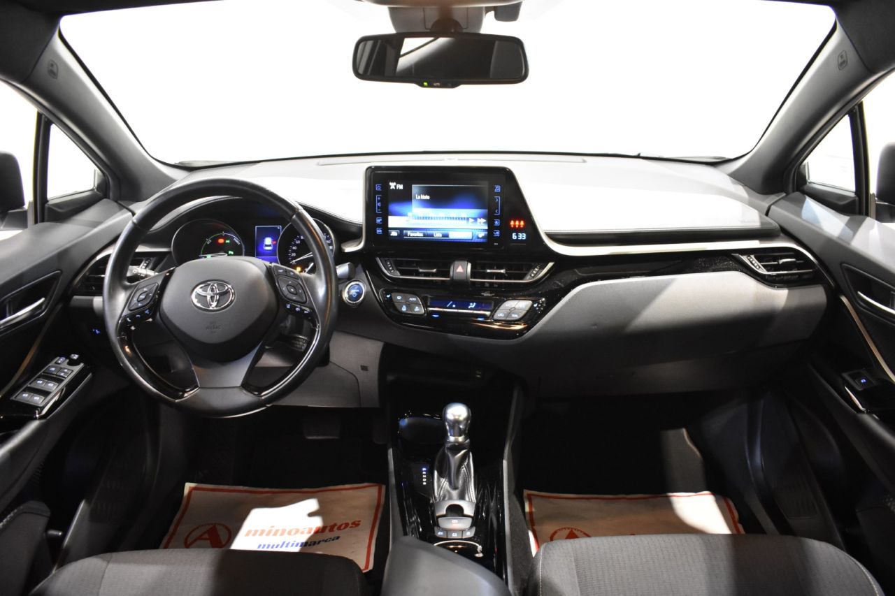 TOYOTA C-HR en Minoautos